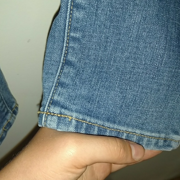Old Navy Skinny Jeans - Picture 4 of 7